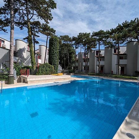 Holiday Village Lignano Sabbiadoro Exterior foto