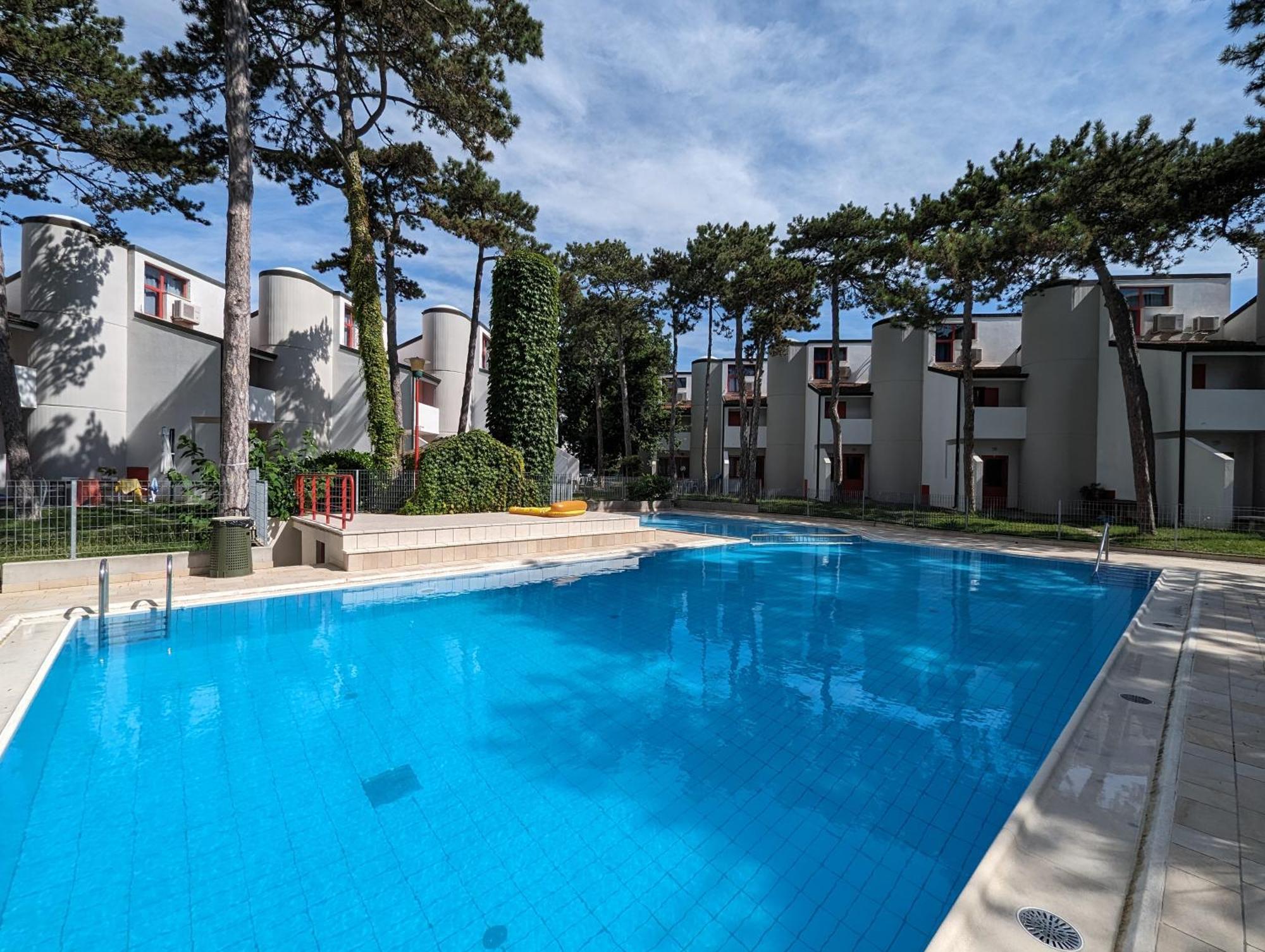 Holiday Village Lignano Sabbiadoro Exterior foto